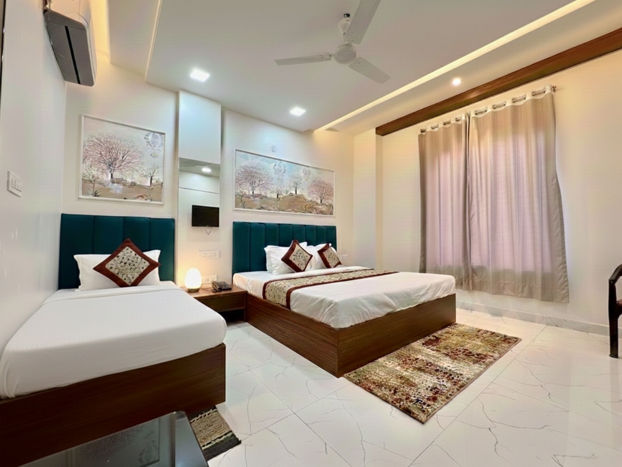 Room Photo